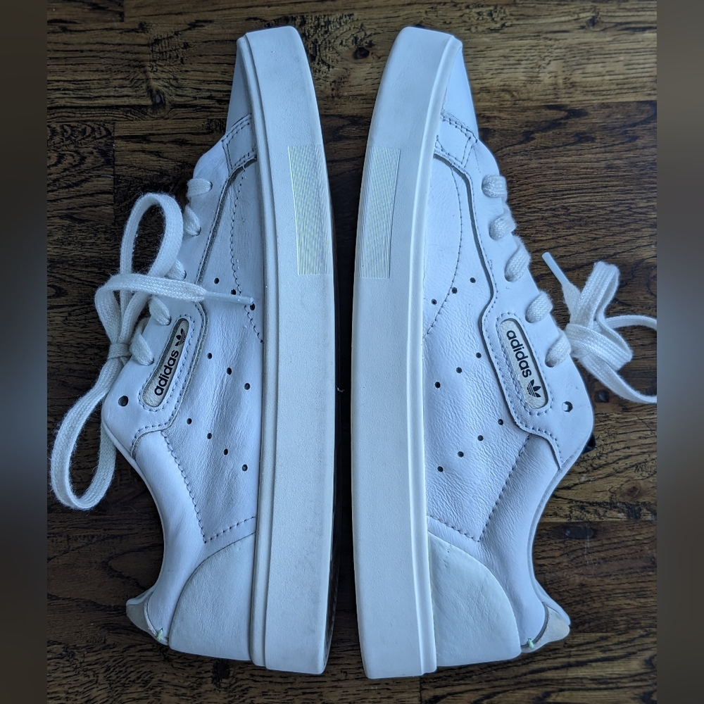 Classic White Adidas Sleek Leather Sneakers Womens size 7.5 - Picture 6 of 8